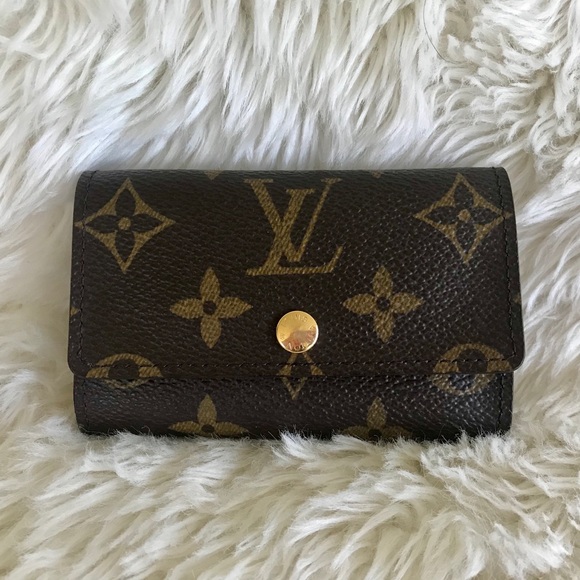 Louis Vuitton 6 Key Holder Monogram - Picture 2 of 12